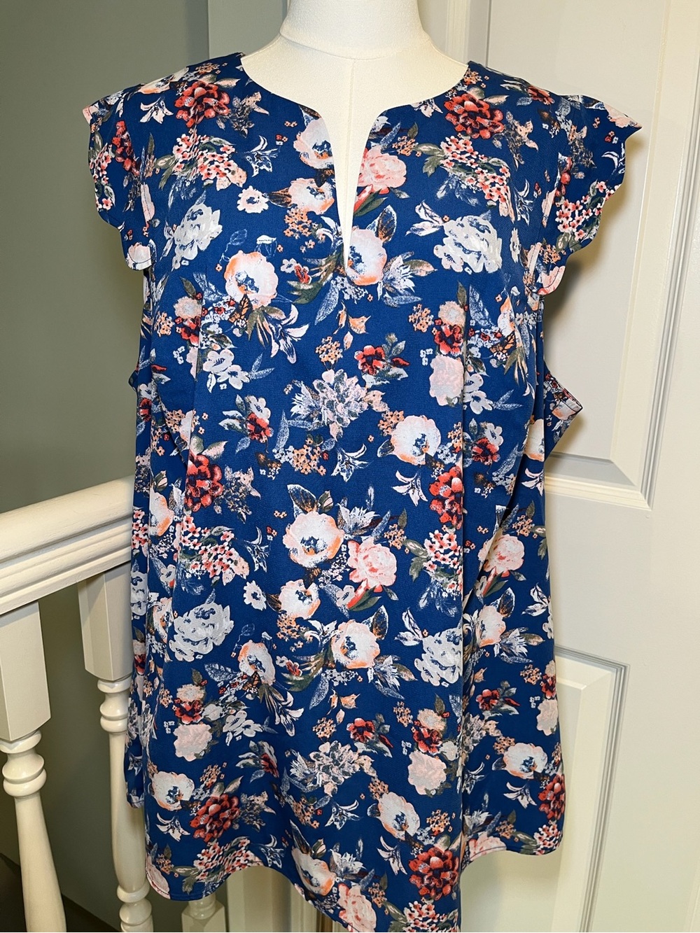 41 Hawthorn Blue Floral Ruffled Cap-Sleeve Split V-Neck Tunic Top Boho Romantic